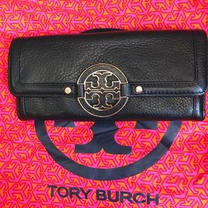 Tory Burch Amanda wallet